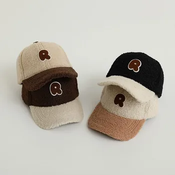 Зимние теплые шапки для мальчиков, детские красивые бархатные кепки с козырьком из овечьего меха, контрастные бейсболки для девочек