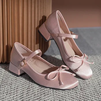 Женские туфли-лодочки Mary Jane с шелковым розовым бантом в стиле Лолиты с квадратным носком, модные милые туфли-лодочки на каблуке 4 см, прекрасные балетки