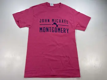 Розовая рубашка с маленькой ковбойской шляпой Джона Майкла Монтгомери, музыка кантри, Нэшвилл, Теннесси