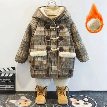 Детская куртка, шерстяное пальто для мальчика, зимний костюм для маленьких девочек, бархатная утепленная одежда с капюшоном, клетчатая ветровка средней длины